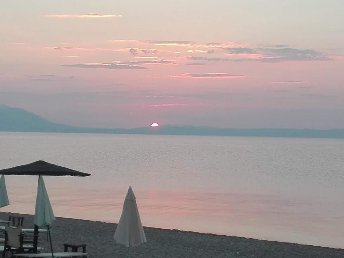 Prime Luxury Villa Beach Front Неа-Врасна Екстер'єр фото
